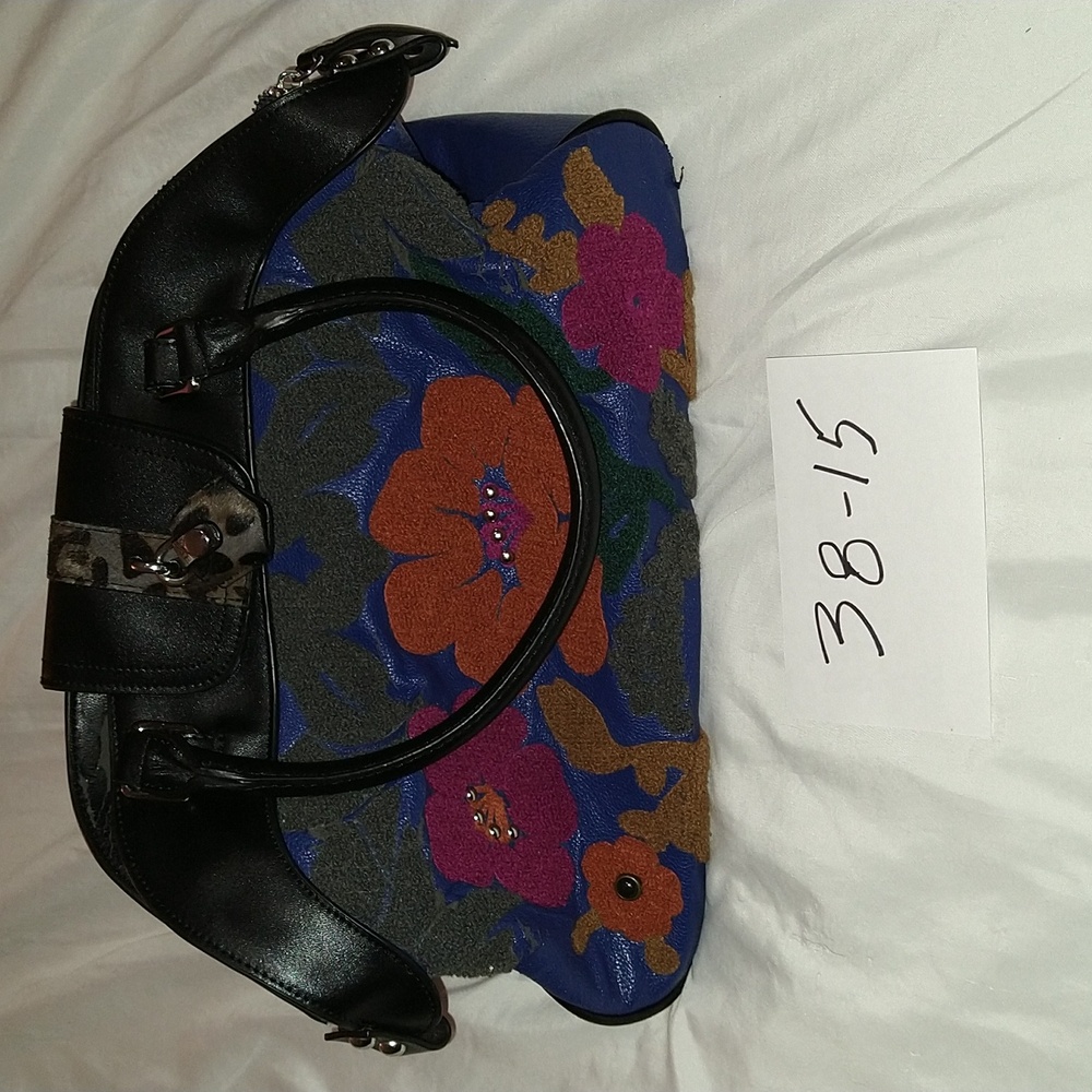 Sharif purse